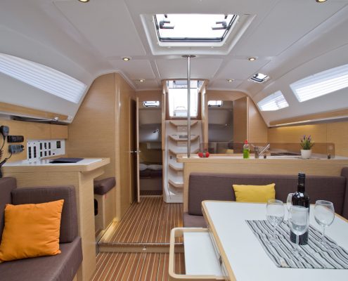 Yachtcharter Kroatien Segelyacht 25