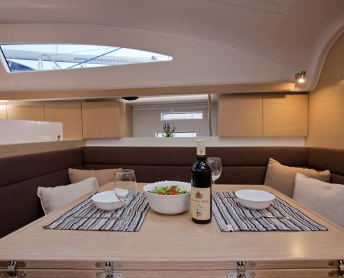 Yachtcharter Kroatien Segelyacht 13